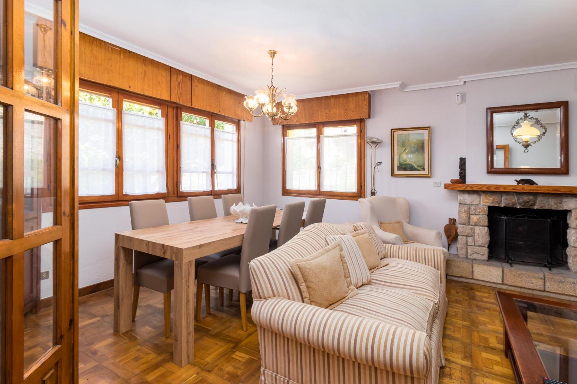 Casa Con Jardin Privado Orena Esterno foto