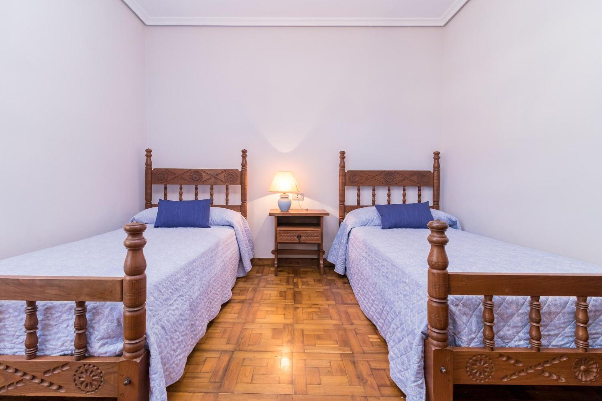 Casa Con Jardin Privado Orena Esterno foto
